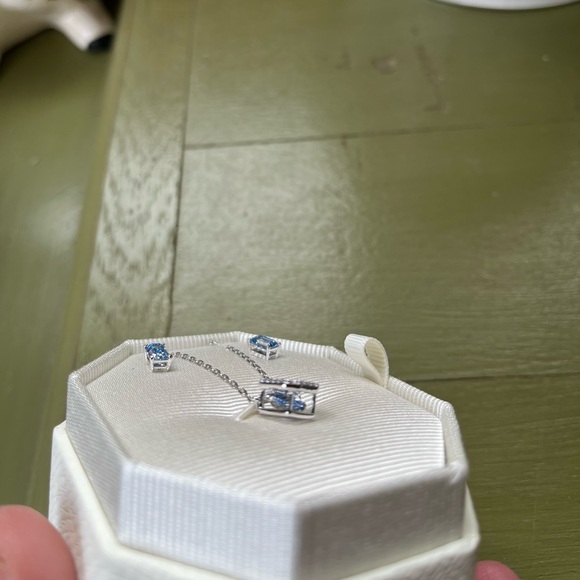 Swarovski Jewelry Set - Picture 7 of 13